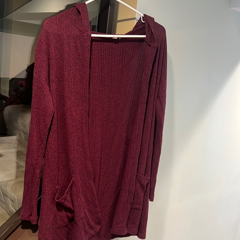 American Eagle hooded cardigan with pockets